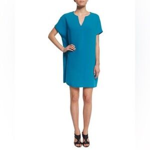 Diane von Furstenberg DVF Kora Tunic Shift Dress V neckline short sleeve Blue P